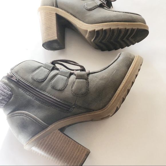 MUDD Tassel Heel Ankle Boots Size 8 Gresham Grey - Picture 3 of 6